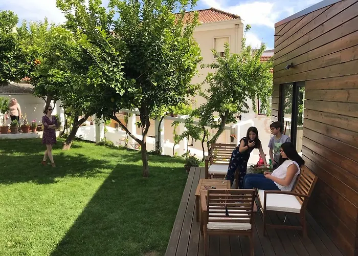 Coimbra Condos for Rent