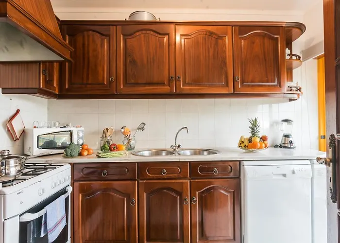 Best Houses 14: Close To The Beach Apartment Peniche